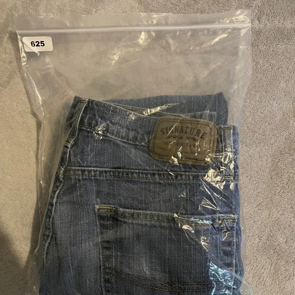Signature by Levi Strauss & Co Mens Slim Straight Blue Denim Jeans‎ Size 32x28
